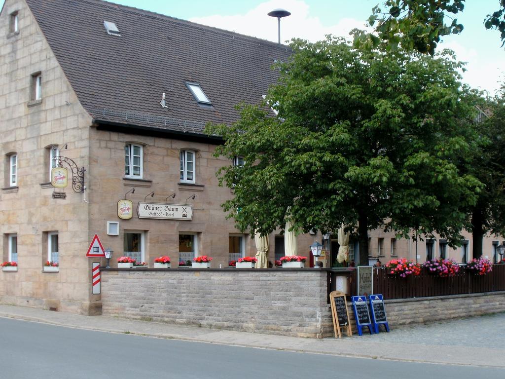 Gasthof Landhotel Gruner Baum Cadolzburg Екстериор снимка