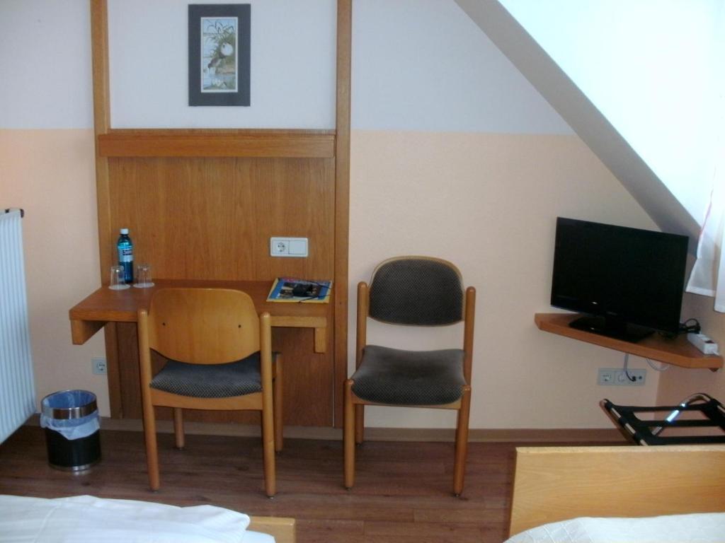 Gasthof Landhotel Gruner Baum Cadolzburg Стая снимка