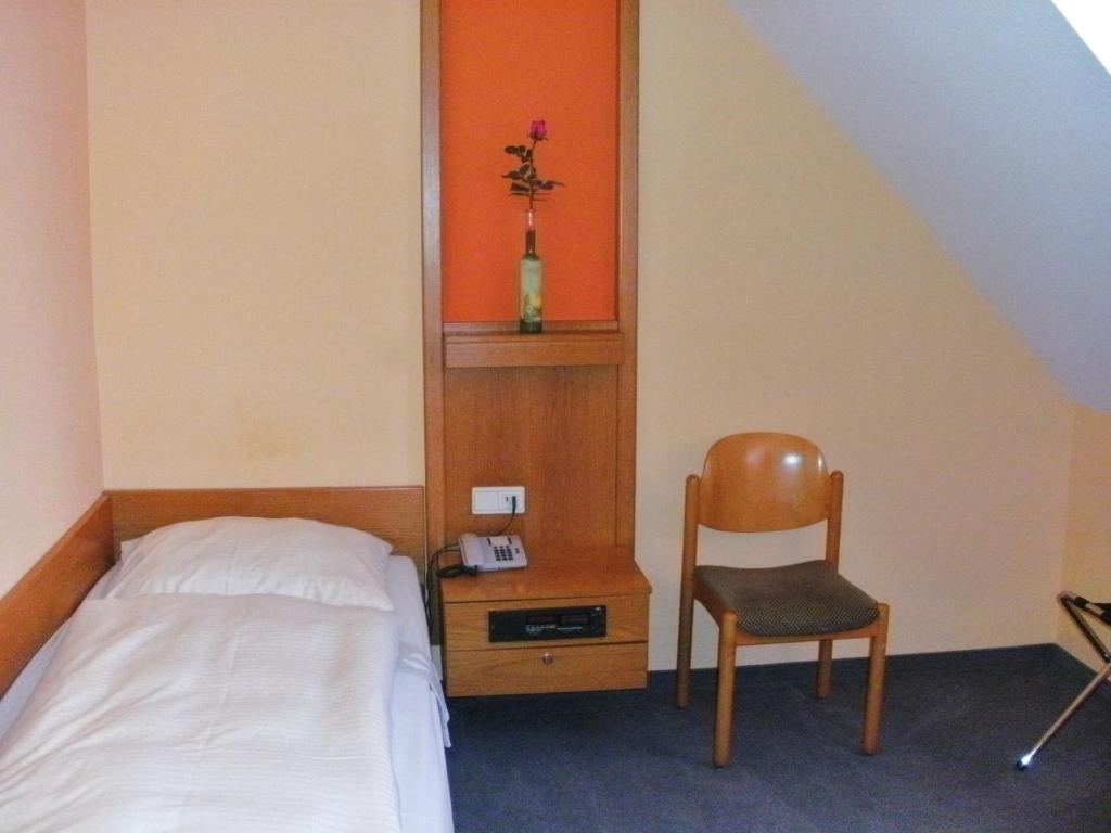 Gasthof Landhotel Gruner Baum Cadolzburg Екстериор снимка