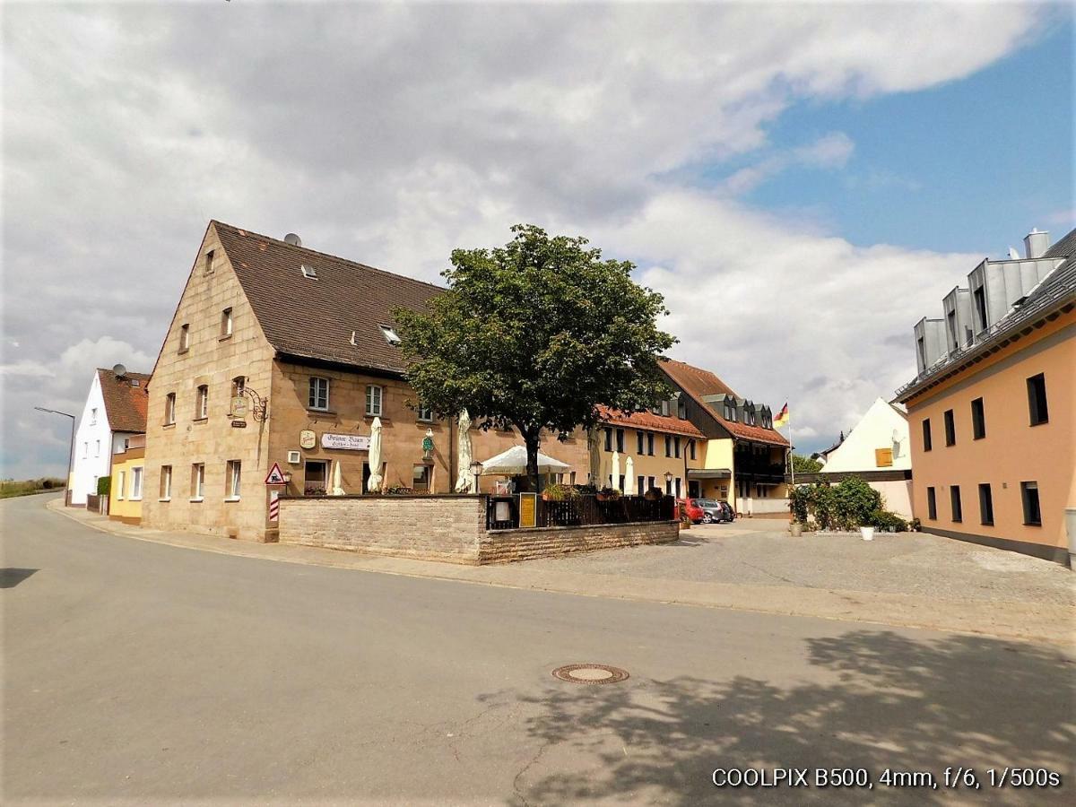 Gasthof Landhotel Gruner Baum Cadolzburg Екстериор снимка