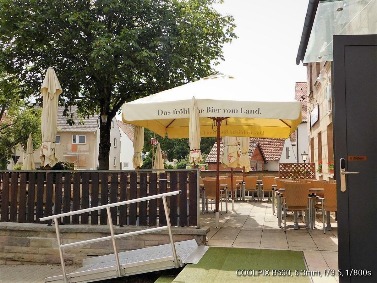 Gasthof Landhotel Gruner Baum Cadolzburg Екстериор снимка
