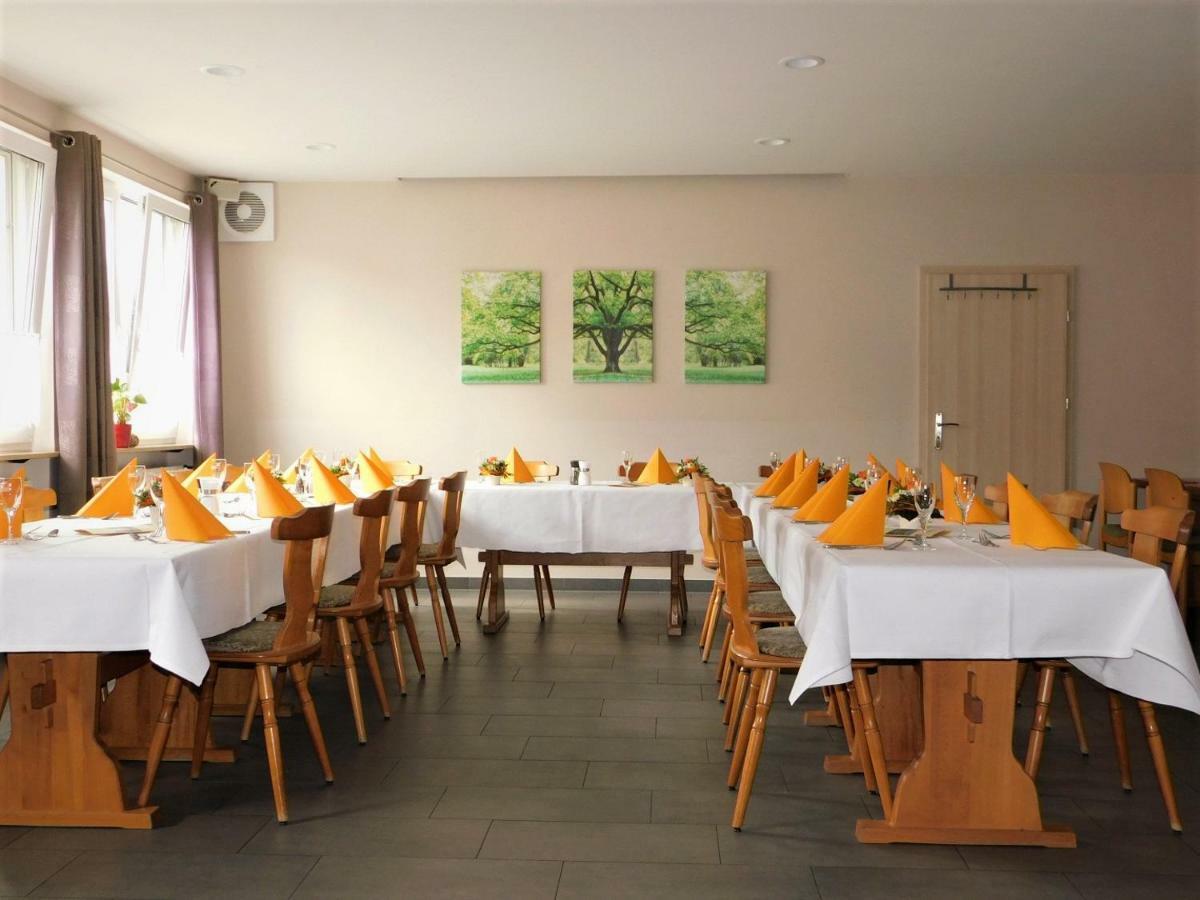 Gasthof Landhotel Gruner Baum Cadolzburg Екстериор снимка